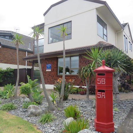 Downtown Mount B And B Mount Maunganui Exterior photo
